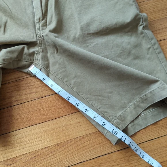 Gap men's khaki shorts size 34 - Picture 5 of 6
